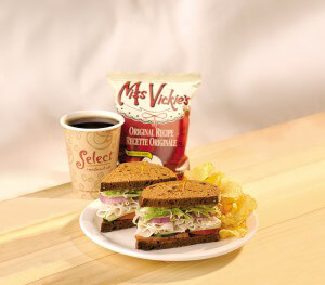in-store--coffee-chips-select-sandwich